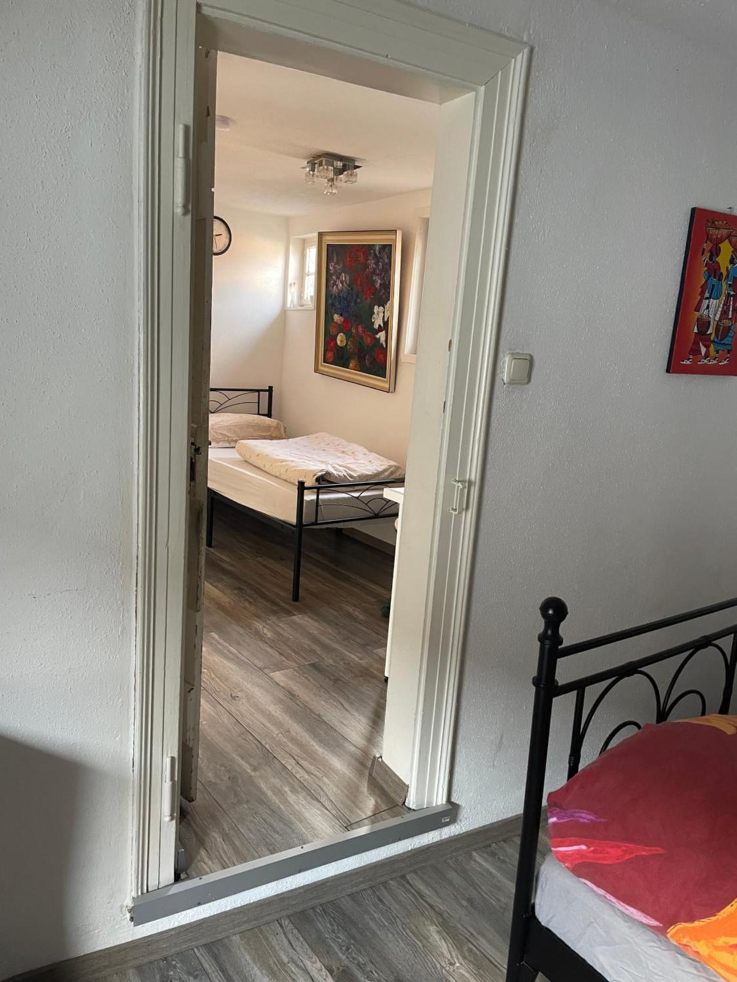 Gaestehaus Linden -Zweibettzimmer Eksteriør bilde